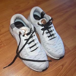 Nike womens renew serentity running shoe. Worn once. Off white size 8.5
